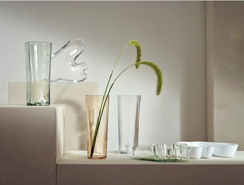Iittala Vase Aalto, 250 mm, Transparent 3 Iittala Vase Aalto, 250 mm, Transparent – Image 3