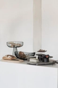 Serax Panier Ovale Meo, Noir 7 Serax Panier Ovale Meo, Noir -Ménagers Décoration Boutique 2020 hospitality 61