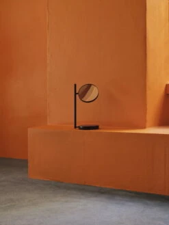 Normann Copenhagen Miroir De Table Pose, Noir -Ménagers Décoration Boutique 2022 Orange Edit Pose Mirror Black