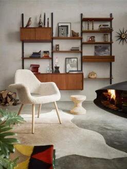 Vitra Poupée En Bois 1 -Ménagers Décoration Boutique 2936560 Organic Chair Sheepskin Cork Stool Sunburst Wall Clock Eames House Bird master