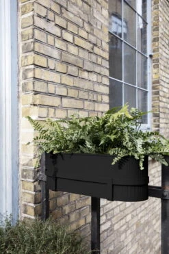 Ferm LIVING Balconnière Bau, Noir -Ménagers Décoration Boutique 33 10252 bau black