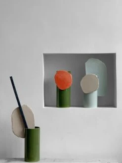 Vitra Vases Découpage, Barre -Ménagers Décoration Boutique 3706429 bouroullec 2020 vitra vases decoupage hdf 03 photocredit studiobouroullec master