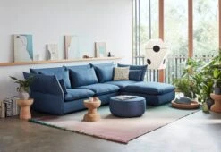 Vitra Resting Cat, Bleu Vif -Ménagers Décoration Boutique 4812192 Mariposa Corner Cork Family Model D Cork Family Model E Akari UF3 Q Cork Bowl Resting Cat Resting Bird LOiseau Classic Pillows Maharam master