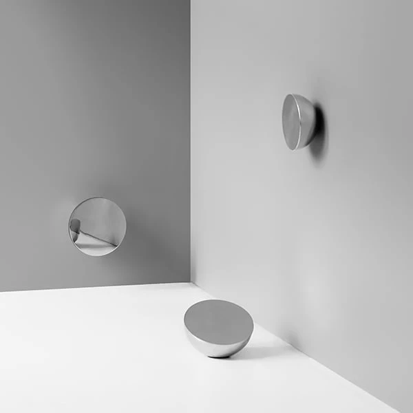 New Works Miroir De Table Aura, Acier Inoxydable 3 New Works Miroir De Table Aura, Acier Inoxydable – Image 3