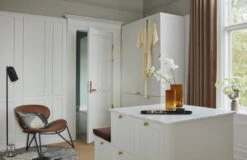 AYTM Vase Folium, Modèle S, Ambre -Ménagers Décoration Boutique AYTM 02 194