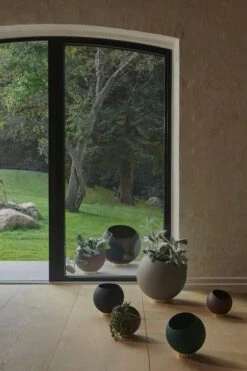 AYTM Pot De Fleurs Globe, Modèle S, Noir 5 AYTM Pot De Fleurs Globe, Modèle S, Noir -Ménagers Décoration Boutique AYTM 15 426