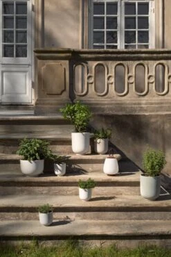 &Tradition Pot De Fleurs Collect SC71, 24 x 18 cm, Lait 10 &Tradition Pot De Fleurs Collect SC71, 24 x 18 cm, Lait -Ménagers Décoration Boutique AndTradition Outdoor Mero 10 Collect Planter SC69 SC72 Lucca SC51 3
