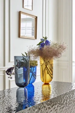 HAY Vase Bottoms Up, Modèle S, Bleu électrique -Ménagers Décoration Boutique Bottoms Up Vase electric blue S amber L navy blue L 28129
