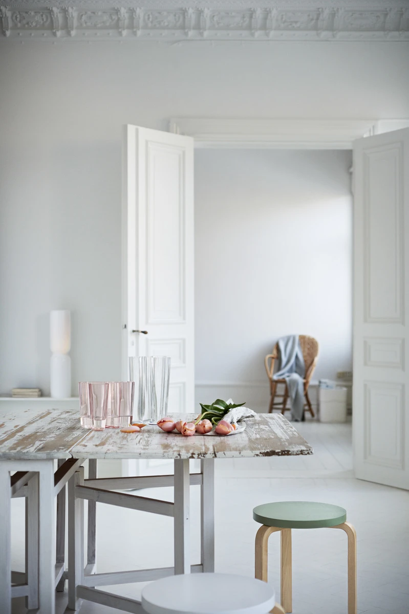 Iittala Vase Aalto 251 mm, Transparent 3 Iittala Vase Aalto 251 mm, Transparent – Image 3