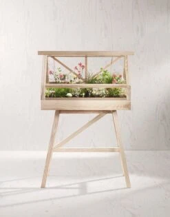 Design House Stockholm Serre Greenhouse, Frêne -Ménagers Décoration Boutique DHS image3 2642 Greenhouse Lifestyle
