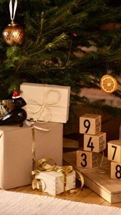 Kay Bojesen Bonnet Du Père Noël Pour Wooden Monkey, Mini -Ménagers Décoration Boutique FDS Joulu2450 1080x1920 final