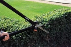 Fiskars Cisaille à Gazon Et à Haies PowerLever GS53 -Ménagers Décoration Boutique Fiskars Action PowerLever Grass and hedge shear GS53 899 cm 1001565 5