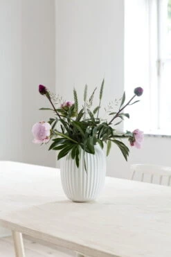 Kähler Vase Hammershøi 200 mm, Blanc 9 Kähler Vase Hammershøi 200 mm, Blanc -Ménagers Décoration Boutique Hammershi Vase White H200