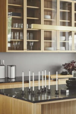 By Lassen Bougeoir Kubus Micro, Lot De 2, Noir 8 By Lassen Bougeoir Kubus Micro, Lot De 2, Noir -Ménagers Décoration Boutique Heg Mller 210622 byLassen Sllerd og kvanum10731 copy