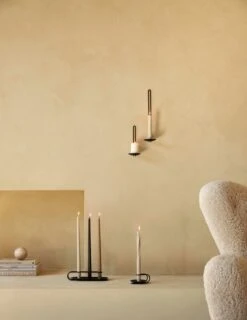 MENU Bougeoir Clip, 3 branches, Noir -Ménagers Décoration Boutique MENU Clip Candle Holder Spire Smooth Tapered Candle 1