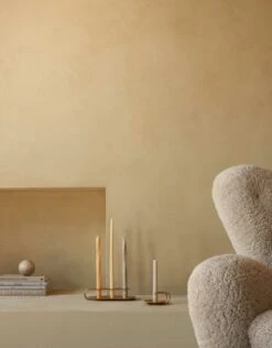 MENU Bougeoir Clip, Laiton -Ménagers Décoration Boutique MENU Clip Candle Holder Twist Tapered Candle The Tired Man 1