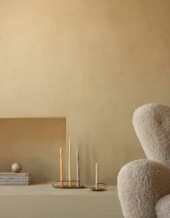 MENU Bougeoir Clip, 3 branches, Laiton -Ménagers Décoration Boutique MENU Clip Candle Holder Twist Tapered Candle The Tired Man