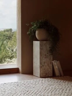 MENU Jardinière Plantas, 32 cm, Ivoire -Ménagers Décoration Boutique MENU LS Plinth Pedestal Plantas Planter