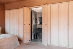 MENU Miroir Mural Norm, Rectangulaire, 50 x 70 cm, Noir -Ménagers Décoration Boutique MENU TheAudo BathJune2019 MD 01