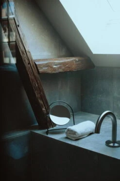 MENU Miroir Sur Pied Nimbus, Laiton Bronzé -Ménagers Décoration Boutique NIMBF4 TM