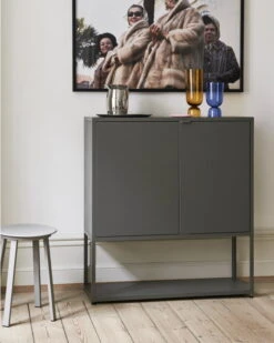 HAY Vase Bottoms Up, Modèle L, Ambre -Ménagers Décoration Boutique New Order Shelving System army Revolver Stool grey Bottoms Up Vase L amber Bottoms Up Vase s electric blue