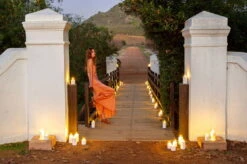 Uyuni Lighting Bougie Pilier LED D’extérieur, 7,8 x 7,8 cm, Blanc -Ménagers Décoration Boutique Outdoor Candles bridge woman in dress large