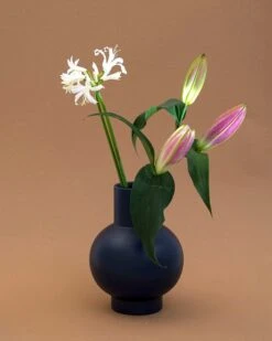 Raawii Vase Strøm, Blue -Ménagers Décoration Boutique SDF10 copie