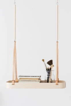 Verso Design Étagère Suspendue Tuokko, Bouleau - Gris Foncé -Ménagers Décoration Boutique TUOKKO HANGING SHELF 2B pencils