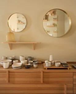 Lokal Helsinki Miroir Vino 40, Laiton, Extérieur -Ménagers Décoration Boutique VINO iinavuorivirta lokalhelsinki2022 2 1