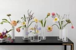 By Lassen Vase Kubus Lily, Blanc -Ménagers Décoration Boutique byLassen wedding Kubus Vases 300 1