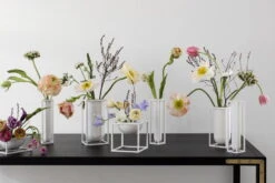 By Lassen Vase Kubus Flora, Blanc -Ménagers Décoration Boutique byLassen wedding Kubus Vases 300