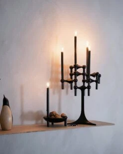STOFF Copenhagen Vase STOFF Nagel, Noir -Ménagers Décoration Boutique lifestyle candle holder stand and black candles christmas black 2