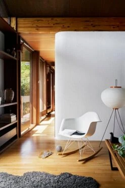 Vitra Oiseau En Céramique L’Oiseau, Anthracite Mat 7 Vitra Oiseau En Céramique L’Oiseau, Anthracite Mat -Ménagers Décoration Boutique vitra 17home stories5